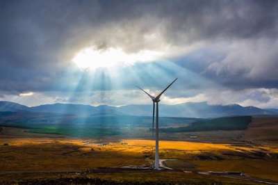 По мнению экспертов: за ветроэнергетическими установками — будущее (Фото: globalwindday.org)