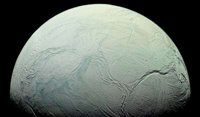 Спутник Сатурна Энцеладе. Credit: Kevin Gill/Flickr