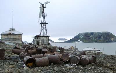 Работы по очистке архипелага начали в 2012 году © Пресс-служба Геологического института/ТАСС