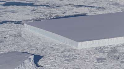 Теперь мы можем видеть, что это не идеальный прямоугольник, но достаточно правильный. Фото NASA/Jeremy Harbeck