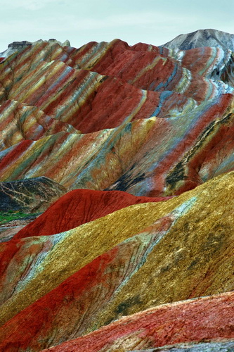 Цветные горы Китая