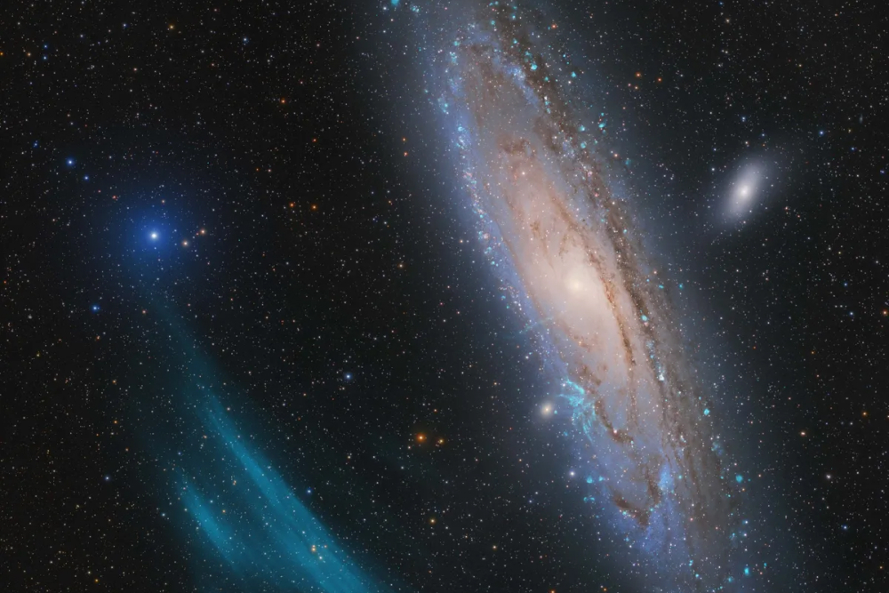 Другое интересное фото с конкурса Astronomy Photographer of the Year — «Неожиданная Андромеда». Рядом с галактикой Андромеды фотографы заметили гигантскую плазменную дугу. Фото: Marcel Drechsler, Xavier Strottner and Yann Sainty