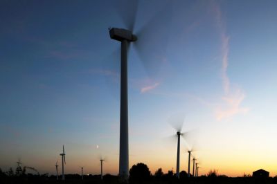 За последние десять лет стоимость электроэнергии от ветровых установок снизилась на 30-40 процентов. Фото: РИА Новости www.ria.ru