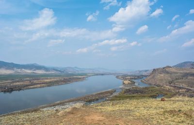 Комитет Всемирного наследия отреагировал на обращения и также направил Монголии письмо с просьбой предоставить информацию о причинах и возможных последствиях возведения плотины.