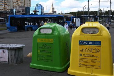Контейнеры для разделенного мусора. Фото: РИА Новости. Владимир Федоренко.