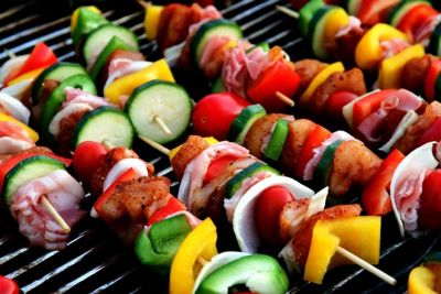 Употребление большего количества красного мяса, бекона и колбасы увеличивает риск инсульта. Иллюстрация: pixabay.com