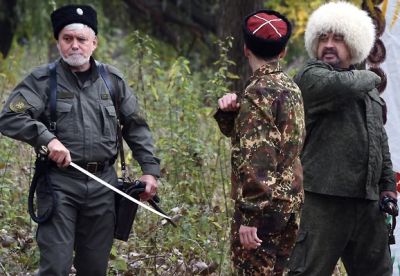 Казаков приглашают на службу в лес. Фото: Виктор Коротаев, Коммерсантъ.