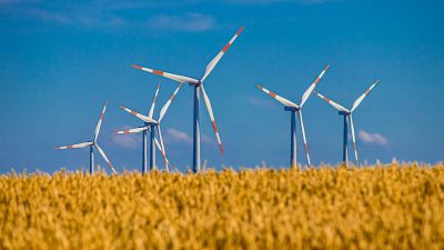 Ветряные турбины и солнечные батареи в Европе не производили необходимых объемов энергии.