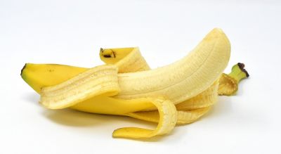 Швейцарские ученые научились за миллисекунды получать энергию из кожуры бананов.