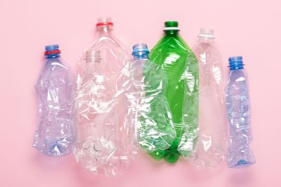 Химики нашли способ избавить планету от пластика. Фото: nevodka / Alamy