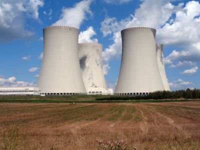 Депутаты считают, что решение о присвоении газу и атомной энергии «переходного зеленого» статуса необходимо аннулировать.