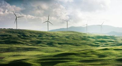 Возобновляемые источники энергии – ключ к сокращению объемов вредных выбросов в атмосферу. Фото: ООН / А. Калашникова.