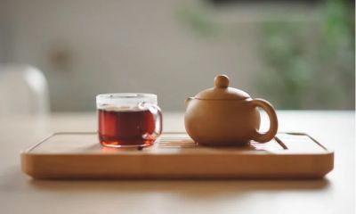 Выяснилось, что люди, которые пьют черный чай, чаще демонстрируют лучшие психомоторные навыки, связывающие мозг и движение.