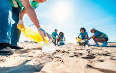 Особую роль в экологическом воспитании играют волонтерские движения. Фото: istockphoto.com.