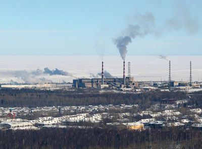 На промплощадке обследовали ореол загрязнения. Архивное фото: Sergey Saurskiy / wikipedia.