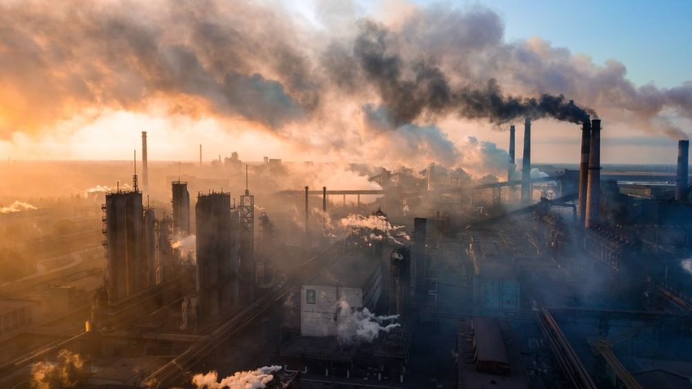Выбросы парниковых газов. Иллюстрация: Getty Images.