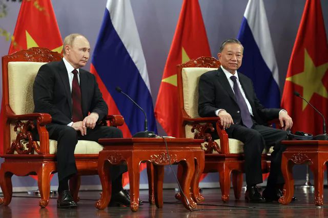 Президент РФ Владимир Путин и президент Социалистической Республики Вьетнам То Лам. Фото: РИА Новости / POOL.