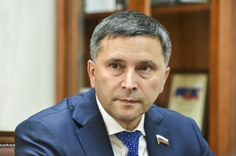 Дмитрий Кобылкин. Фото: Игорь Самохвалов / Парламентская газета.
