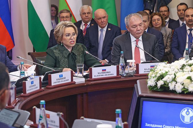 Валентина Матвиенко выступила на заседании Совета 21 мая в Санкт-Петербурге. Фото: Парламентский фотоархив / Пресс-служба СФ