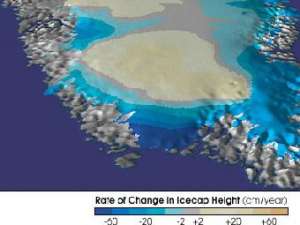 Фрагмент гренландского ледникового щита: скорость изменения высоты. Изображение правительства США, воспроизведенное Wikimedia Commons.