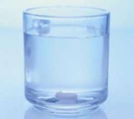 Утверждение о том, что выпивать восемь стаканов воды в день полезно для здоровья, оказалось мифом. Фото: АМИ-ТАСС