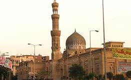 Площадь и мечеть Сейида Зейнаб в Каире (Египет). Архив РИА Новости. Фото Надима Зуауи.
