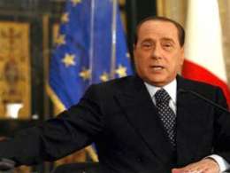 В Неаполе на смену отходам придут цветы, пообещал Берлускони. Фото: tgcom.it