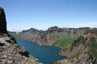 Озеро в кратере вулкана - уникальный объект для туризма на Чанбайшане. Фото: WWF России / Юрий Дарман