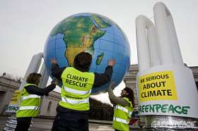 Акция Гринпис в Международный день защиты климата. Москва. Фото: Greenpeace