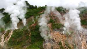 Природа камчатской Долины гейзеров залечивает раны от оползня. Фото: РИА Новости
