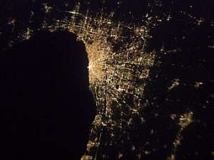 Ночной Чикаго из космоса. Фото NASA