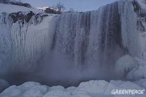 Водопад в Долине Гейзеров. Фото: Дмитрий Шпиленок