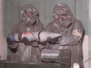 Утилизация химического снаряда. Фото c сайта toxipedia.org