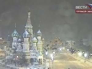 Москву опять завалило снегом. Фото: Вести.Ru