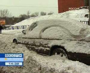 Петербург никак не может вырваться из снежных тисков. Фото: РИА Новости