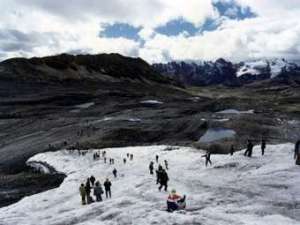Ледник в перуанских Андах. Фото ©AFP