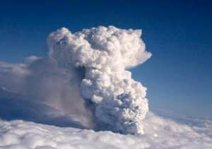 Вулканическое облако. Фото: http://zstore.zman.com