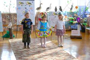 Магаданские дошколята встречают птиц