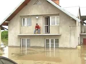 В Польше прорвало дамбу, под водой оказались 18 населенных пунктов. Фото: Вести.Ru