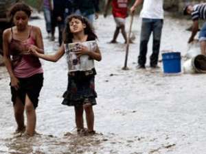 Число жертв наводнений и схода селей в Гватемале, Сальвадоре и Гондурасе превысило 142 человека. Фото: http://www.sky.com