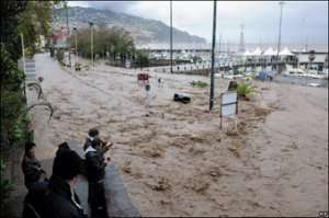Ливни и наводнение в Баку. Фото: http://www.1news.az
