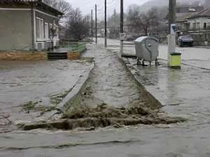 Из-за наводнений в регионах Болгарии готовятся к эвакуации. Фото: Вести.Ru
