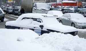 Москва парализована снегопадом. Фото: http://autonews.ru