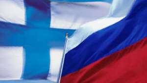 Флаги России и Финляндии