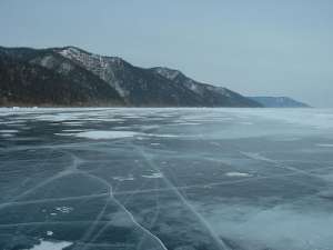 Лед на Байкале. Фото: http://www.luxodia.ru