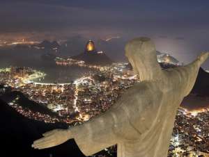 Статуя Христа в Рио-де-Жанейро. Фото: http://omyworld.ru