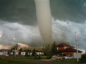 Торнадо в США. Фото: http://vsekommentarii.com