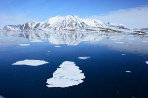 На сколько отсрочит новое исследование исчезновение арктического льда? (Фото alleyn 1.)