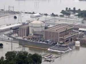Вода из разлившейся реки Миссури в штате Небраска прорвала заграждение вокруг АЭС &quot;Форт Кэлхун&quot;, власти заявляют об отсутствии угрозы утечки радиации. Фото: http://missouri-news.org/