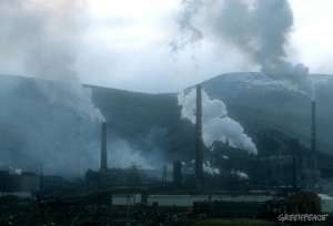 Выбросы предприятий. Фото: Greenpeace 